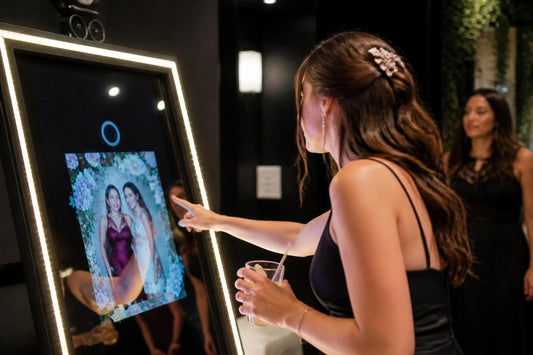Mirror Booth Photo Booth: Ultimate Guide for Events - Pixilated