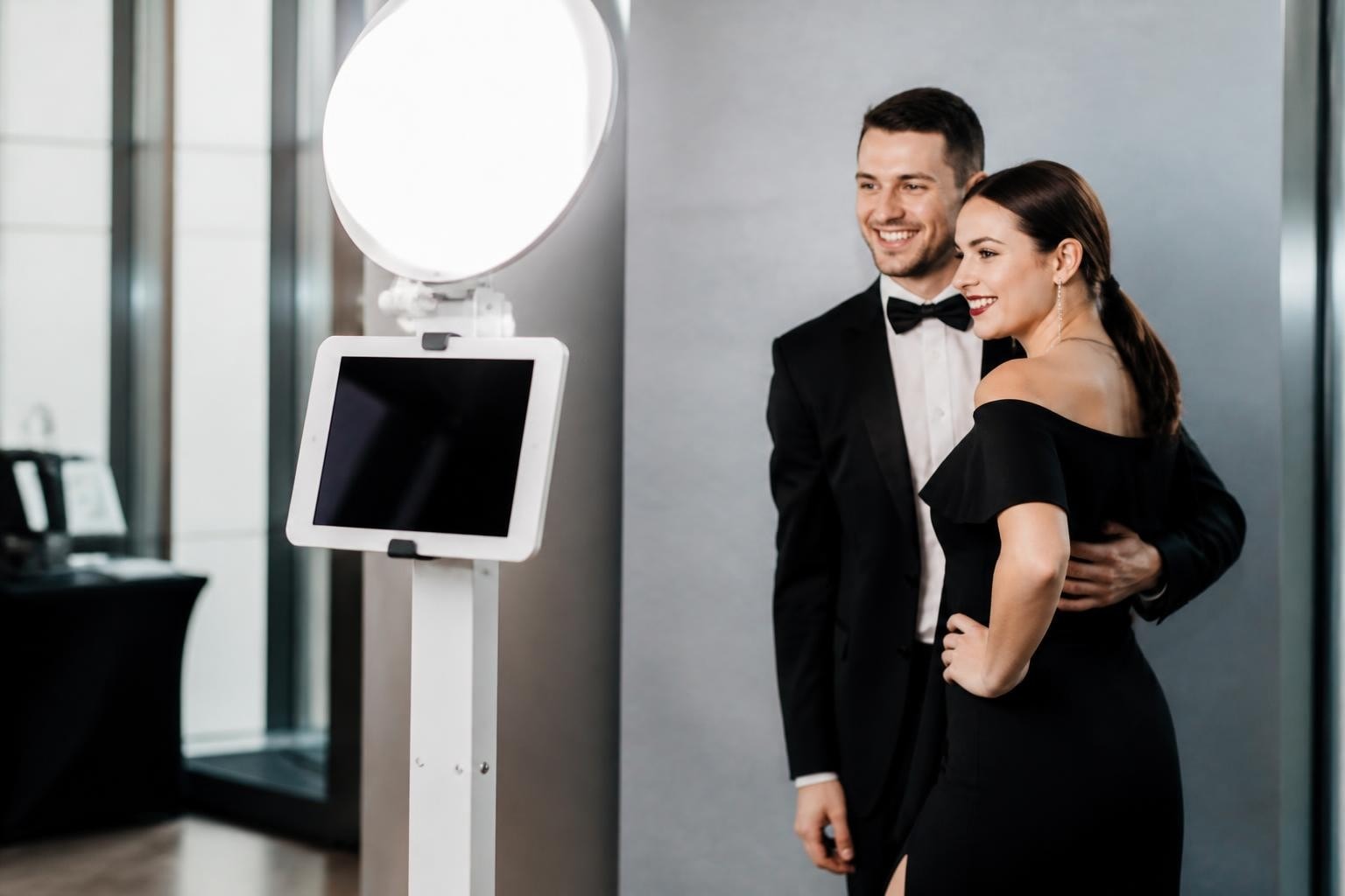 Photo Booth Stand: Setup, Selection & Best Practices – Pixilated
